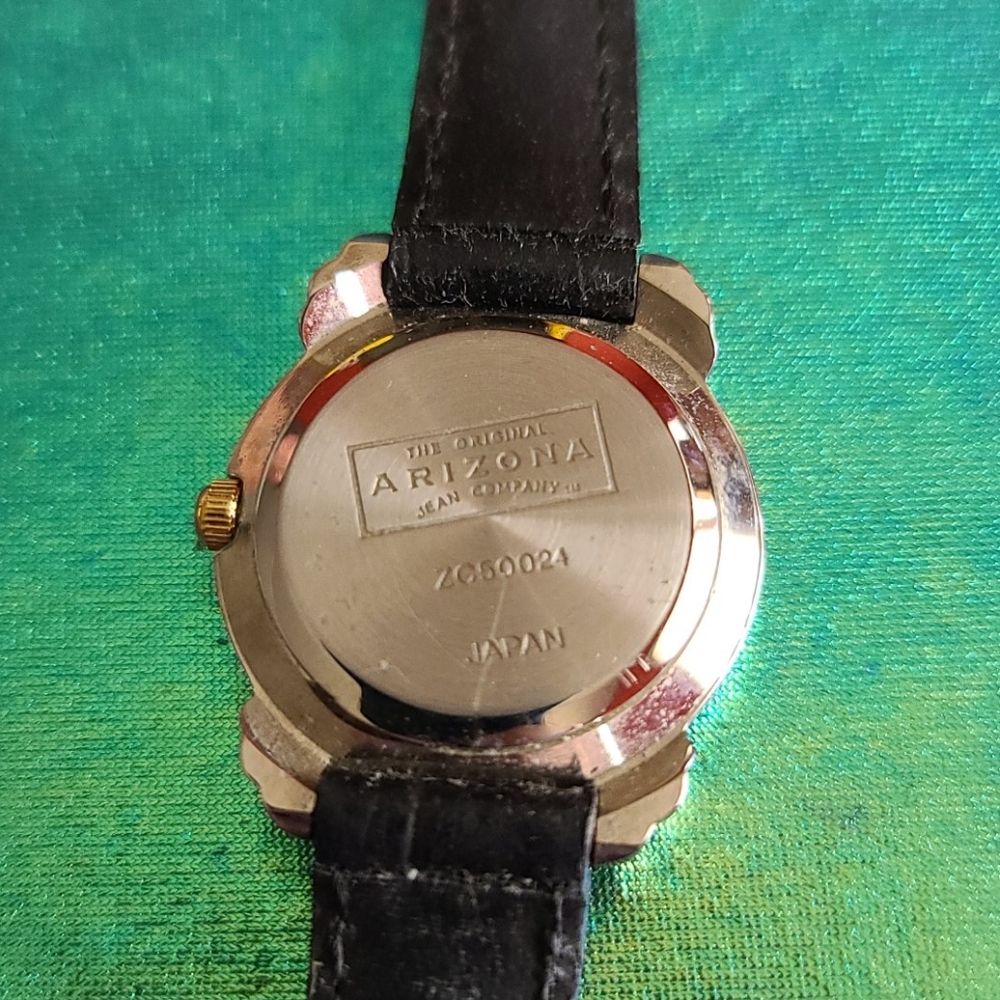Watch - Picture 3 of 3
